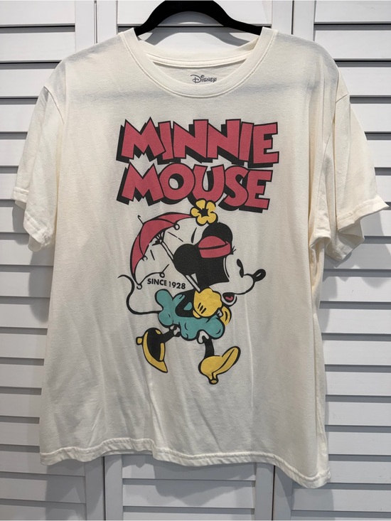 Disney Tops - Women's Disney Minnie Mouse Graphic Tee